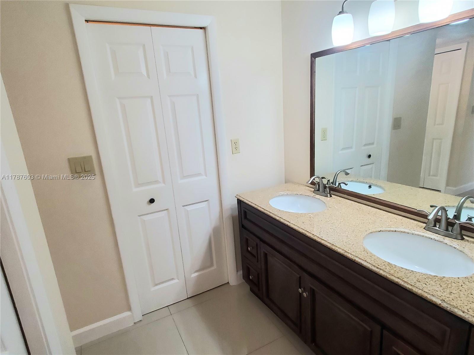 16210 Laurel Dr #203, Weston, Florida image 19