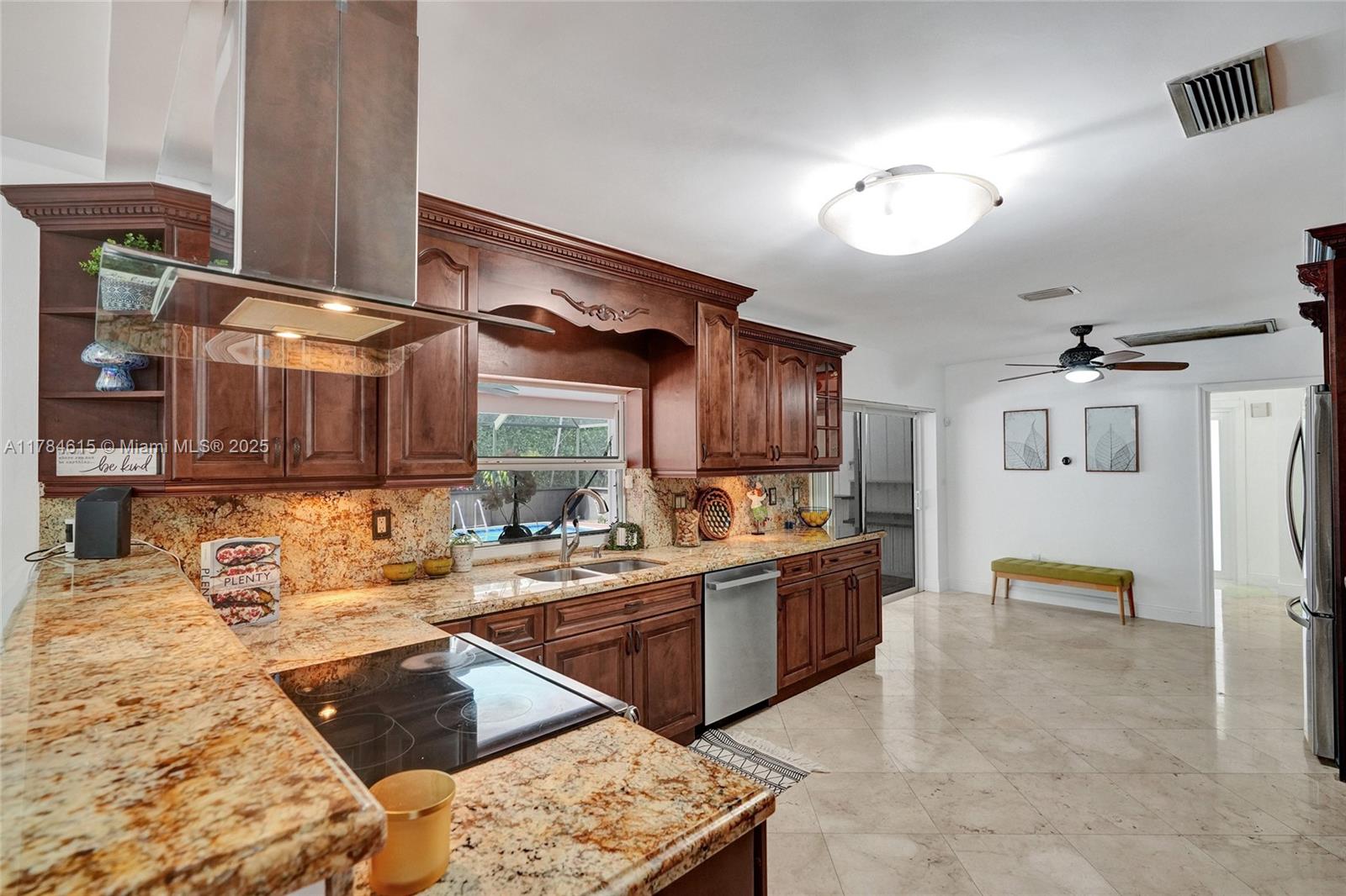 7360 SW 120th St, Pinecrest, Florida image 5