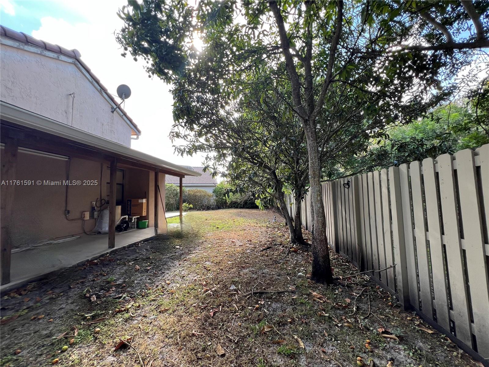 15211 Norfolk Ln, Davie, Florida image 29