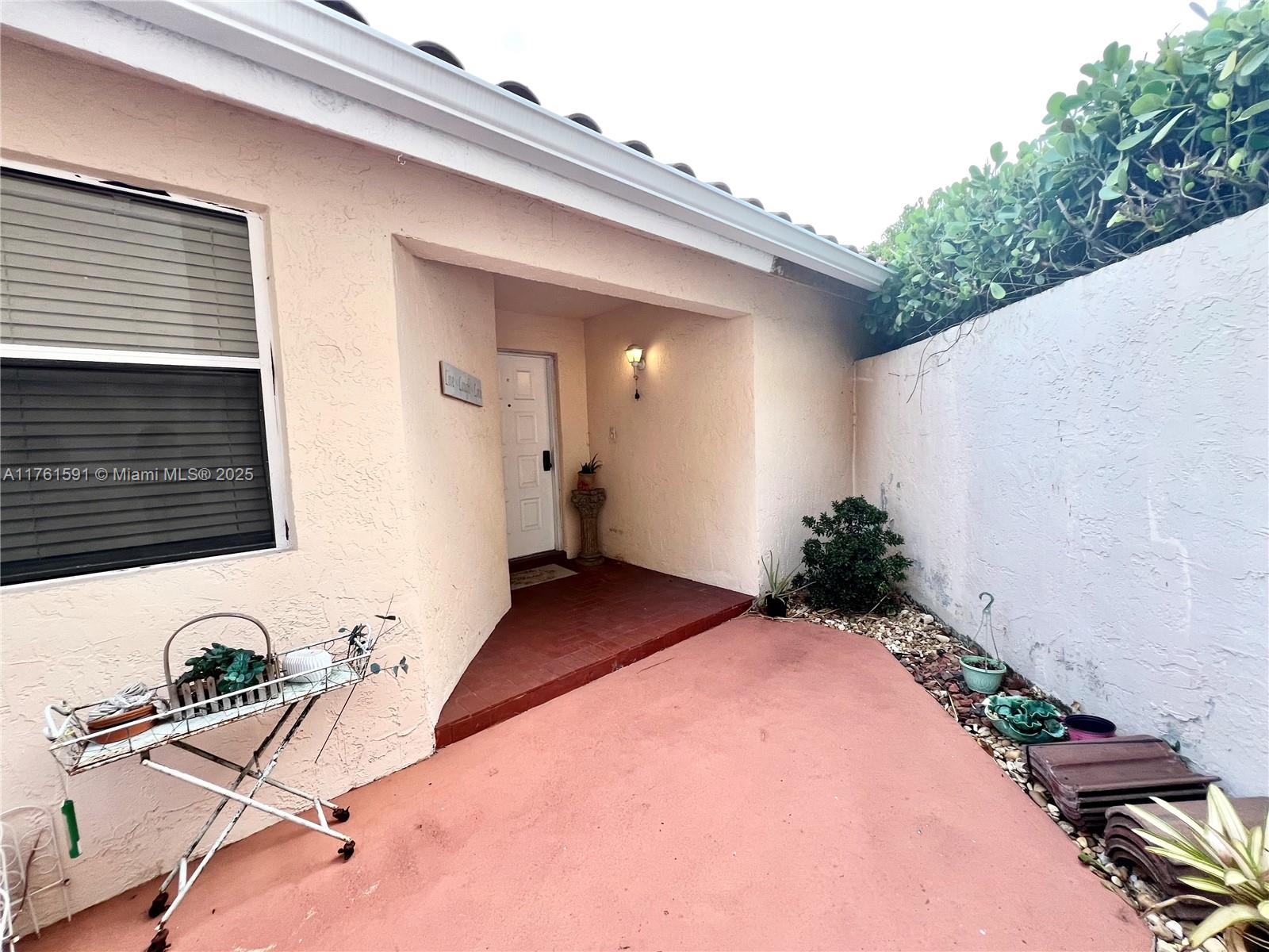 15211 Norfolk Ln, Davie, Florida image 31