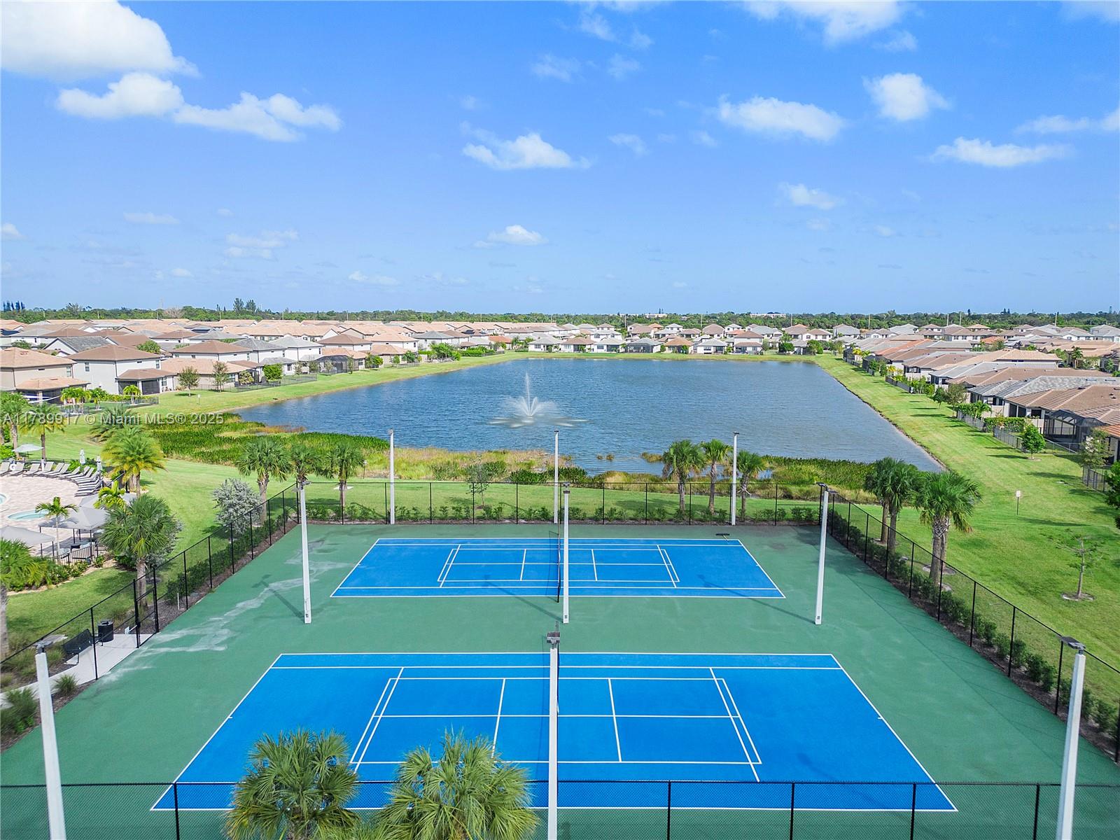 4852 San Fratello Cir, Lake Worth, Florida image 44