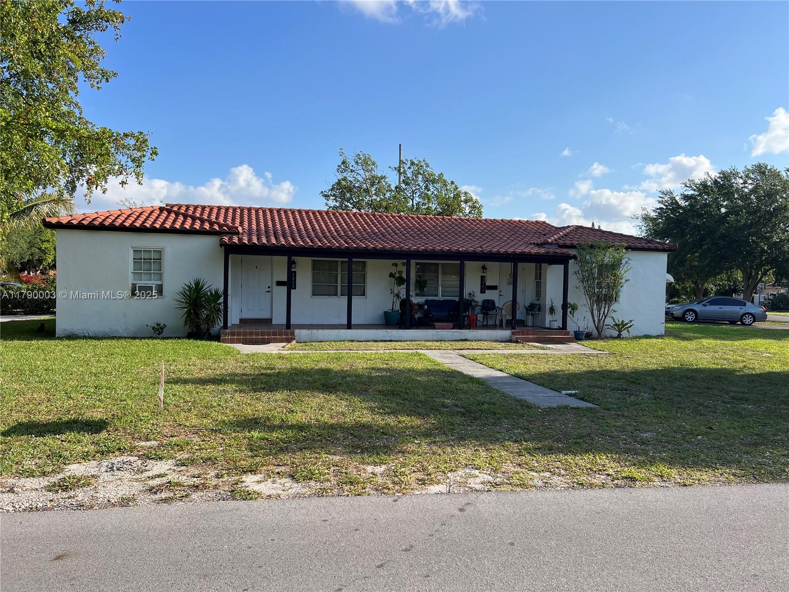 1001 NE 111th St, Biscayne Park, Florida image 1