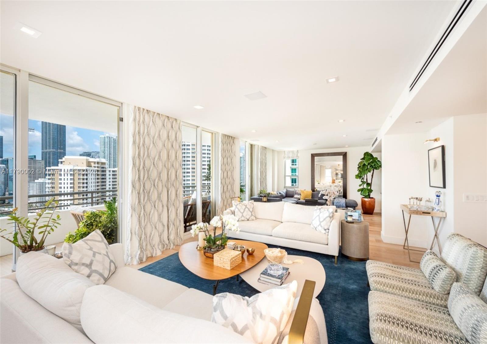 Apartamento para Alugar em Miami, FL