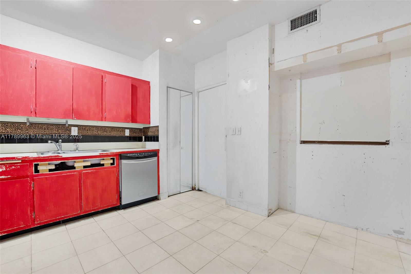 Listing Photo 13