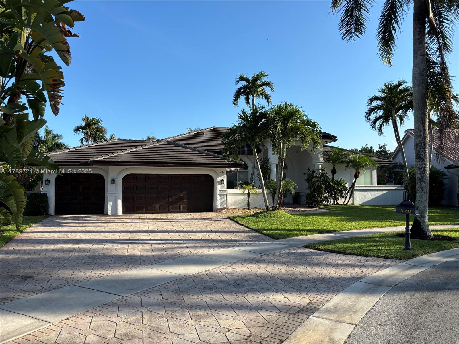 House for Sale in Plantation, FL