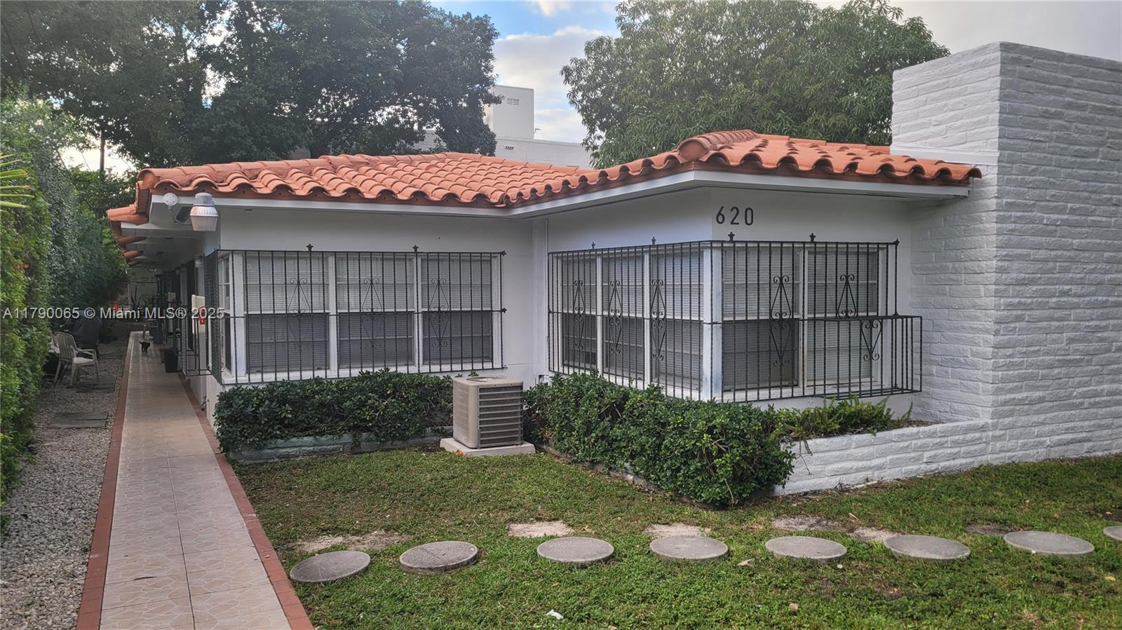 620 SW 6th Ave #1 For Sale A11790065, FL