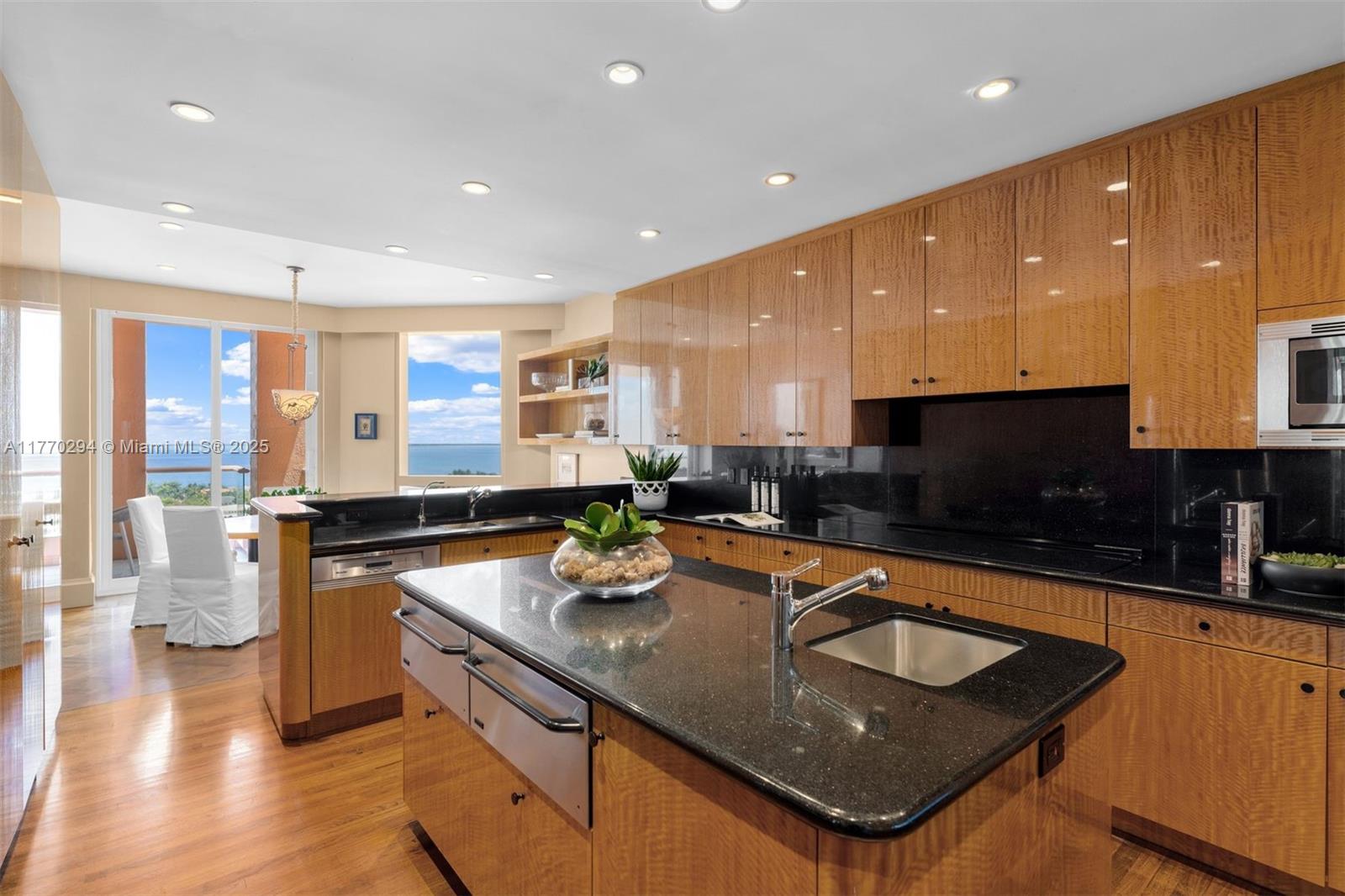 10 Edgewater Dr #16K, Coral Gables, Florida image 5