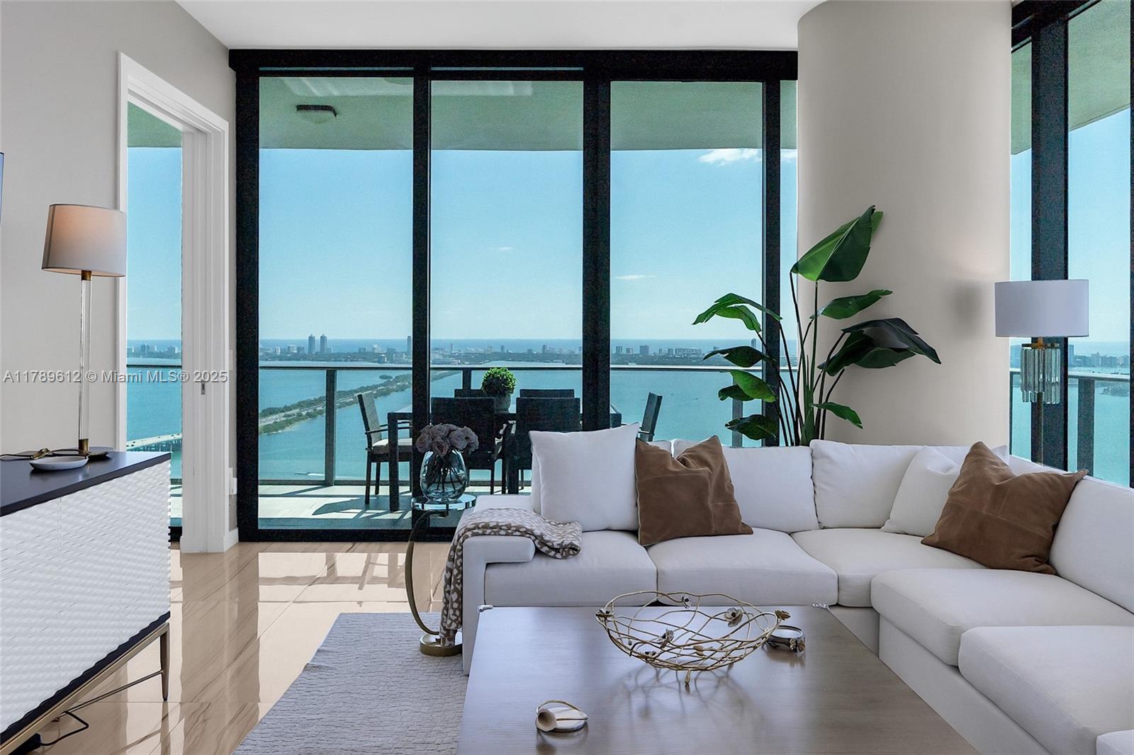 Condo for Sale in Miami, FL
