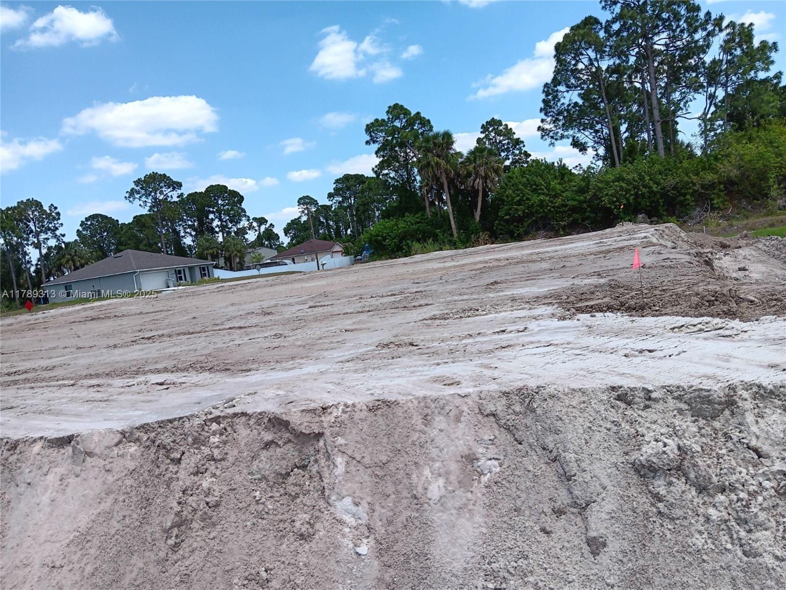 3001  PEARL AVE S  For Sale A11789313, FL