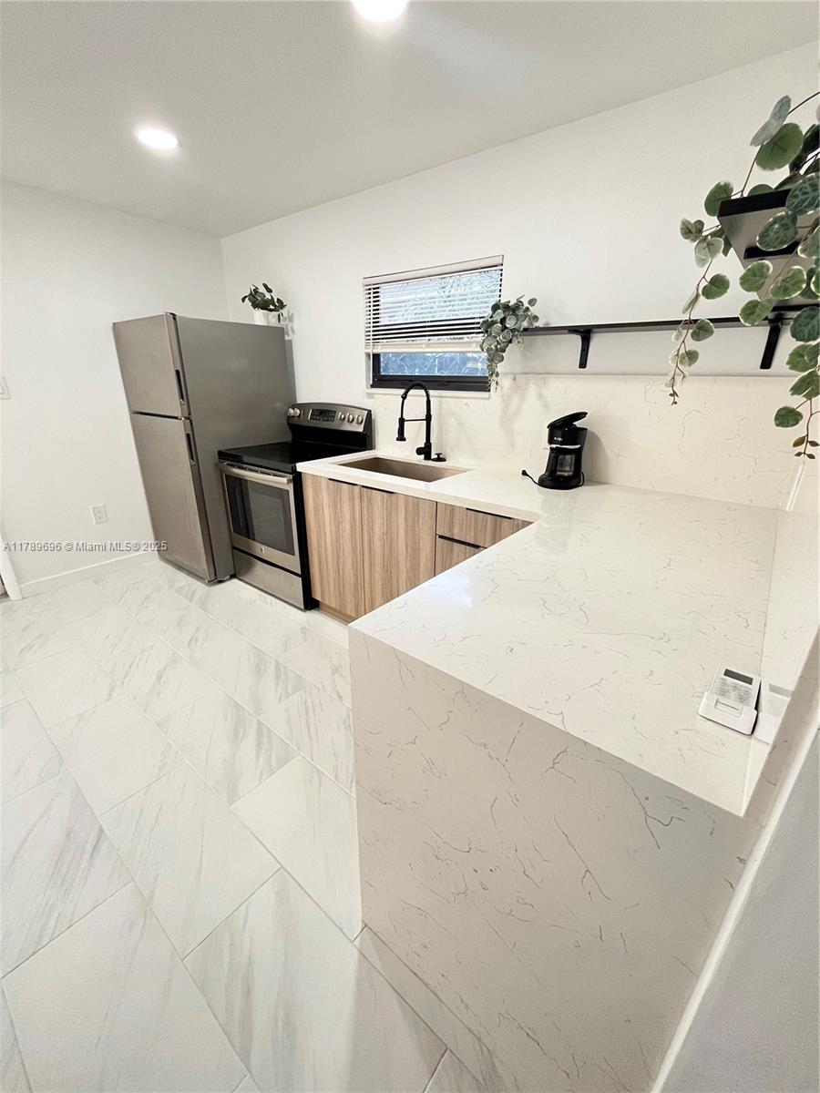 Property photo # 4