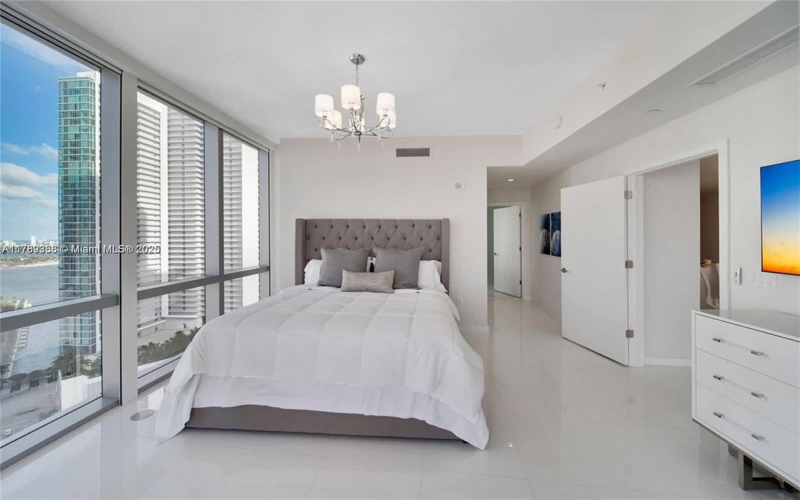 851 NE 1st Ave #2601, Miami FL 33132