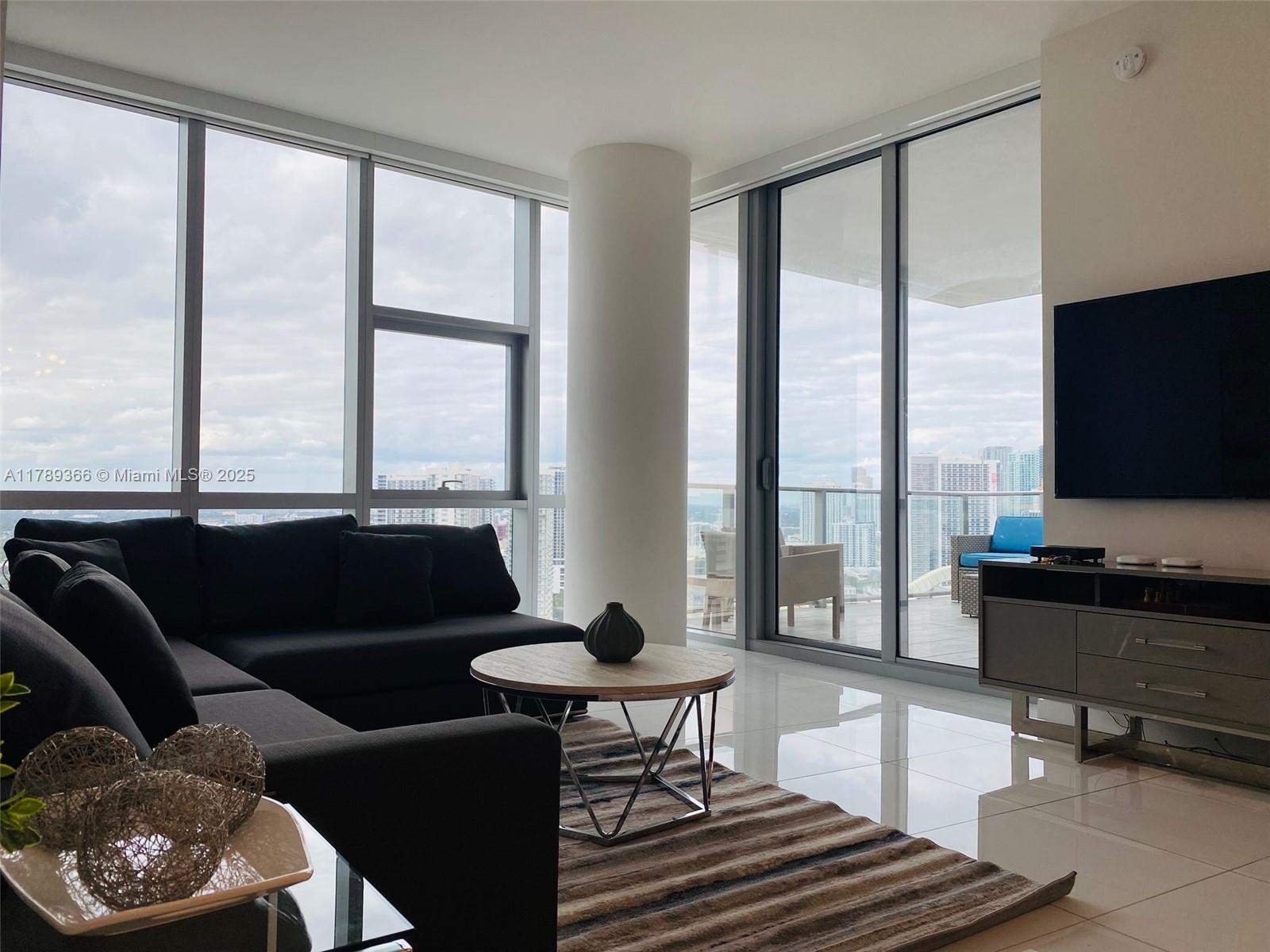 851 NE 1st Ave #2601, Miami FL 33132