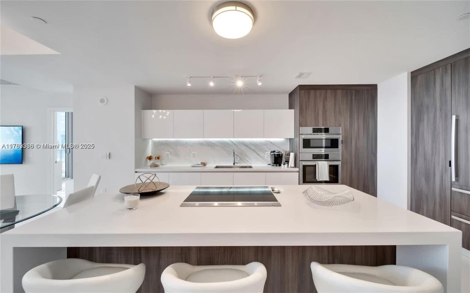 851 NE 1st Ave #2601, Miami FL 33132