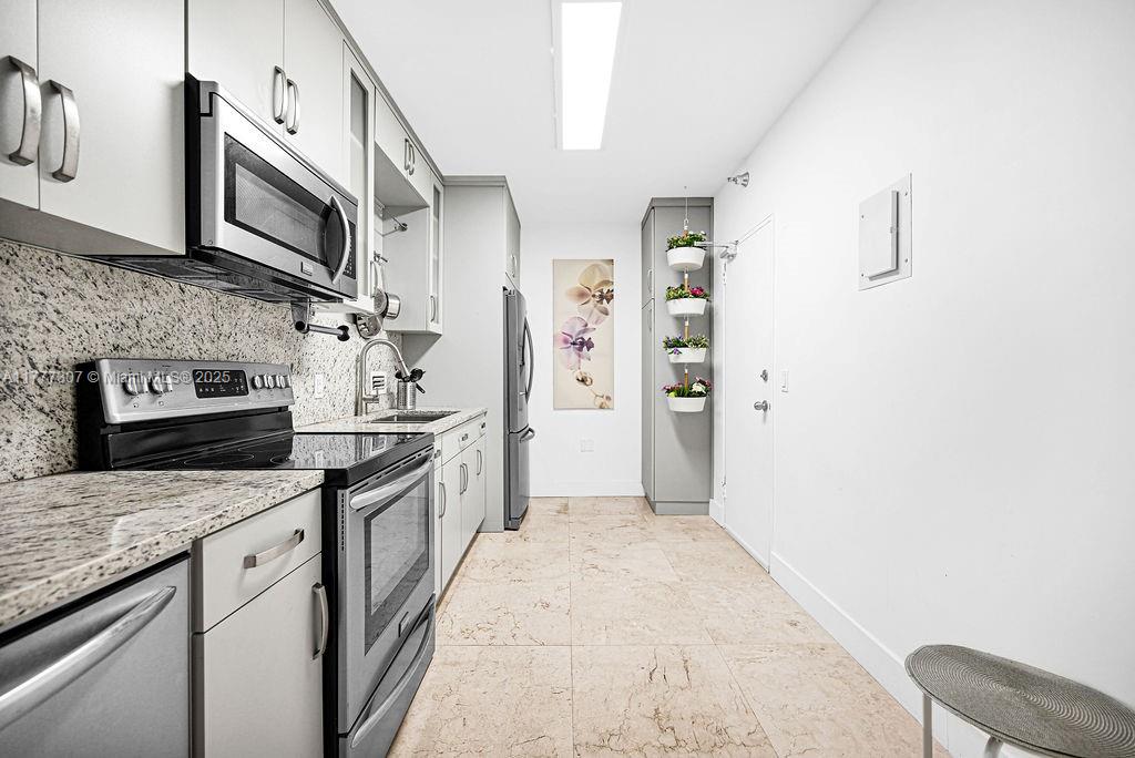 10185 Collins Ave #1003, Bal Harbour, Florida image 27