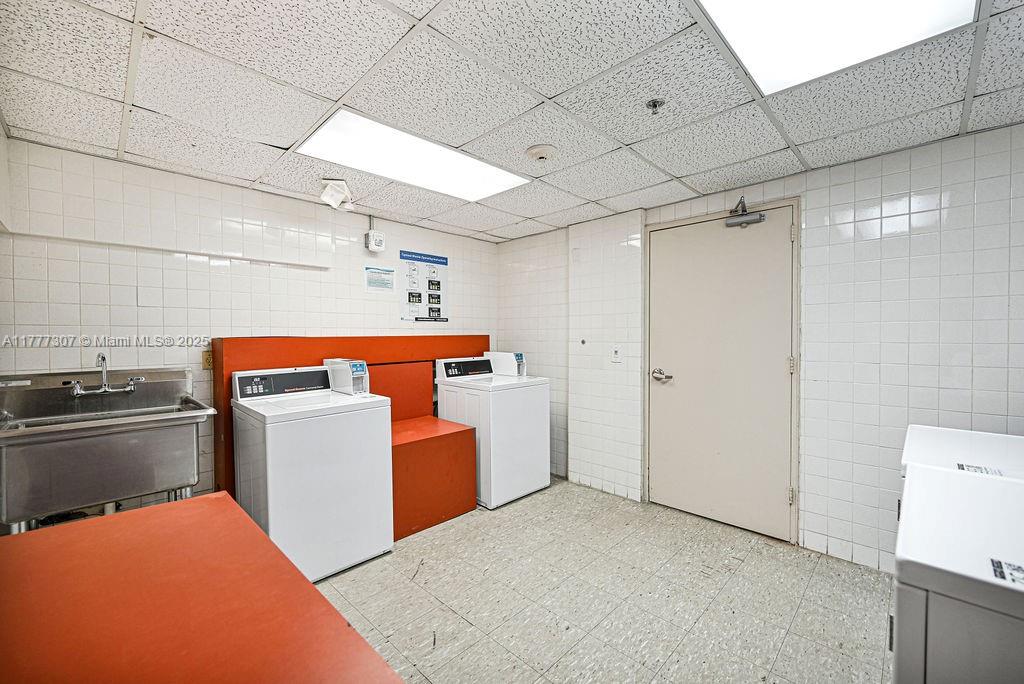 10185 Collins Ave #1003, Bal Harbour, Florida image 32