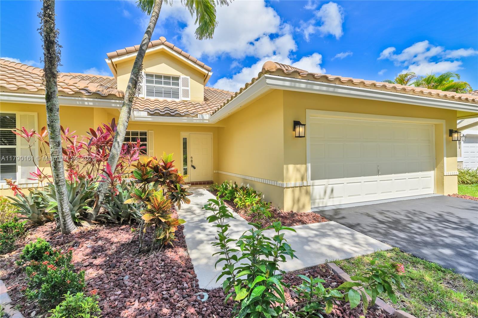 3562 W Southern Orchard Rd W, Davie, Florida image 3