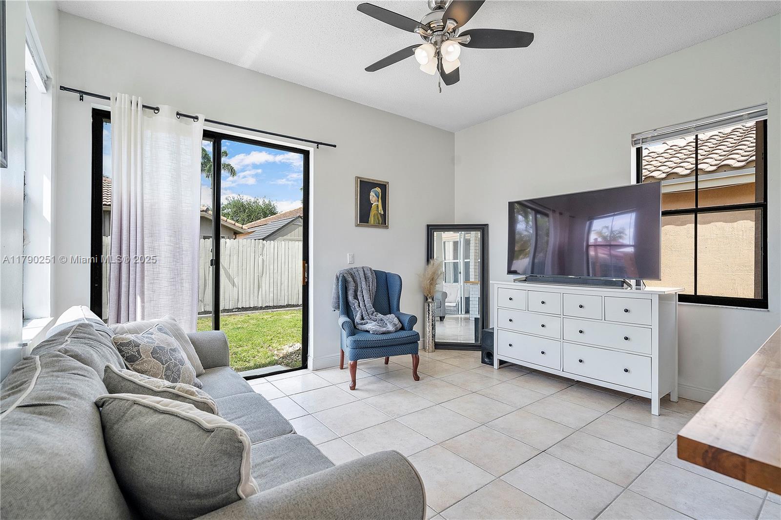 13995 S Cypress Cove Cir, Davie, Florida image 10
