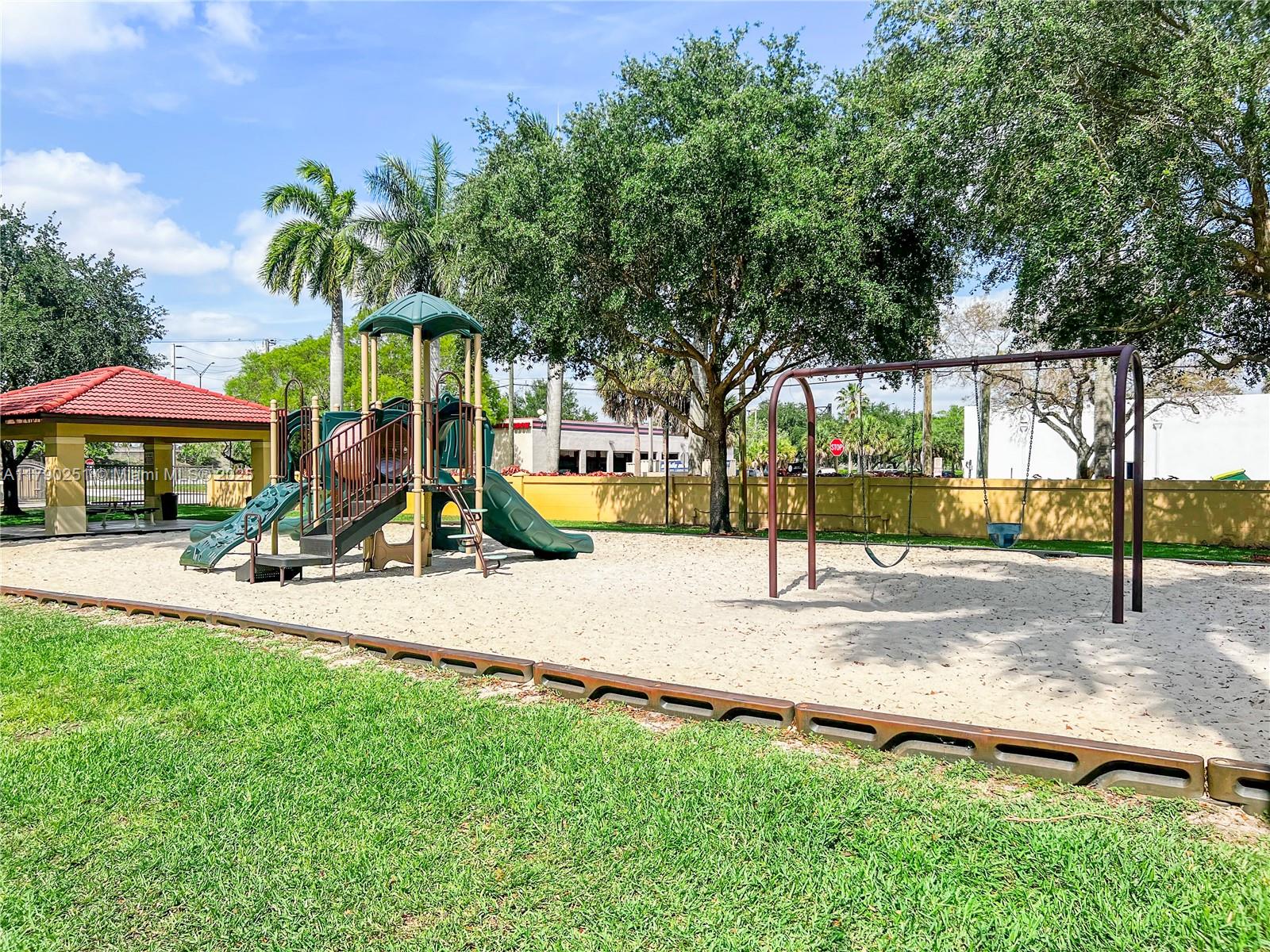 13995 S Cypress Cove Cir, Davie, Florida image 25