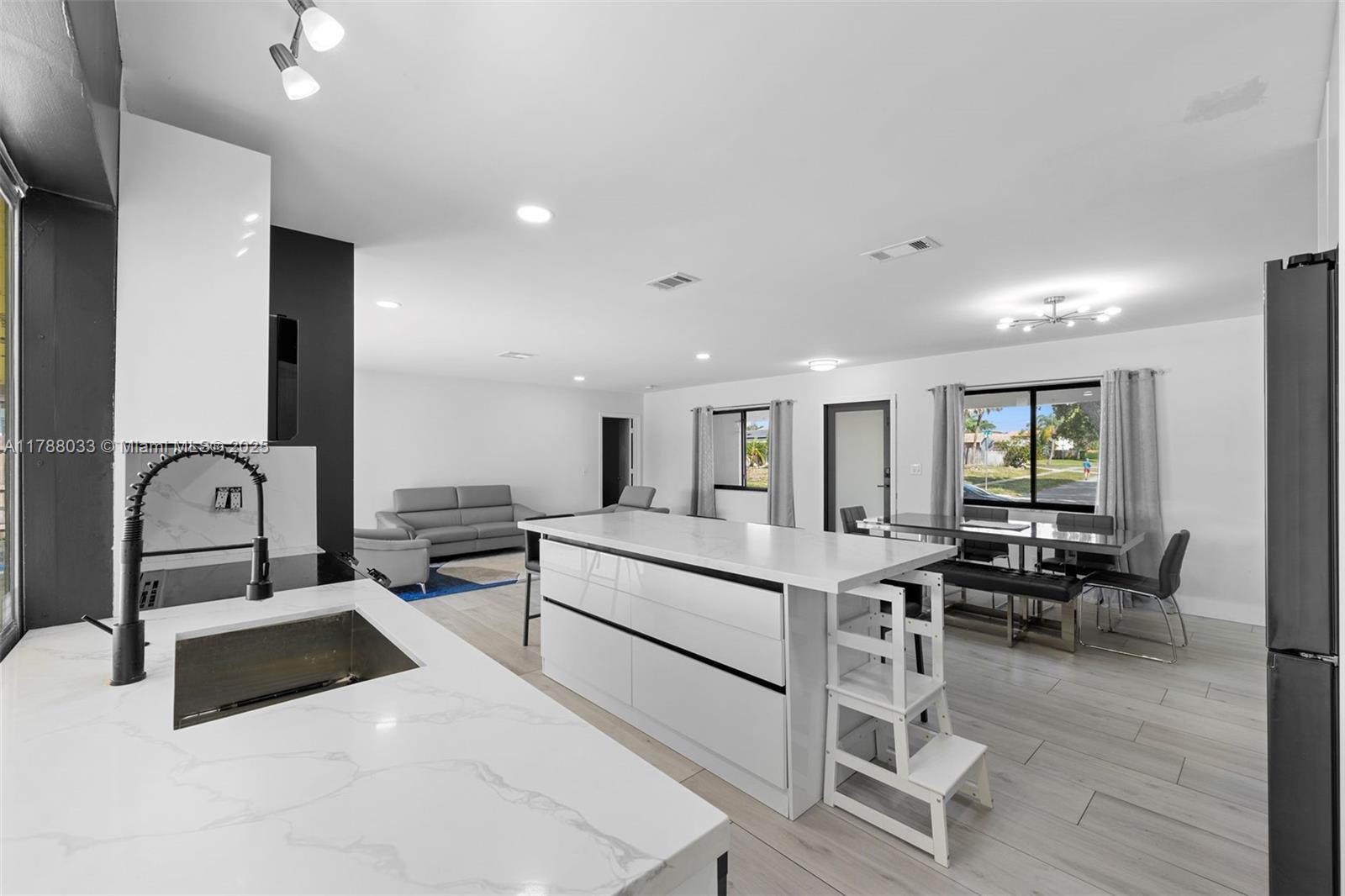 3890 NW 4th Ct, Coconut Creek, Florida image 11