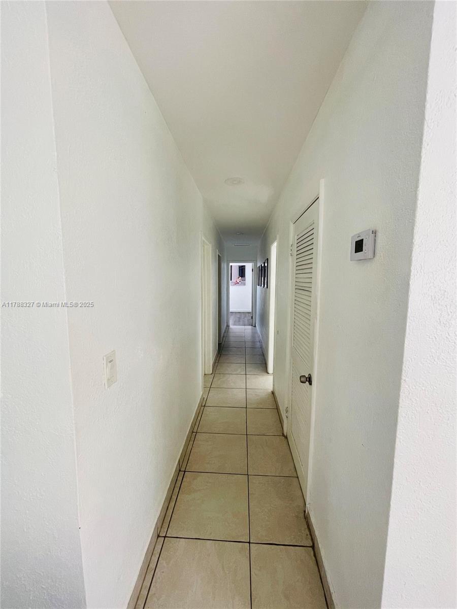 460 NE 178th St, North Miami Beach, Florida image 10