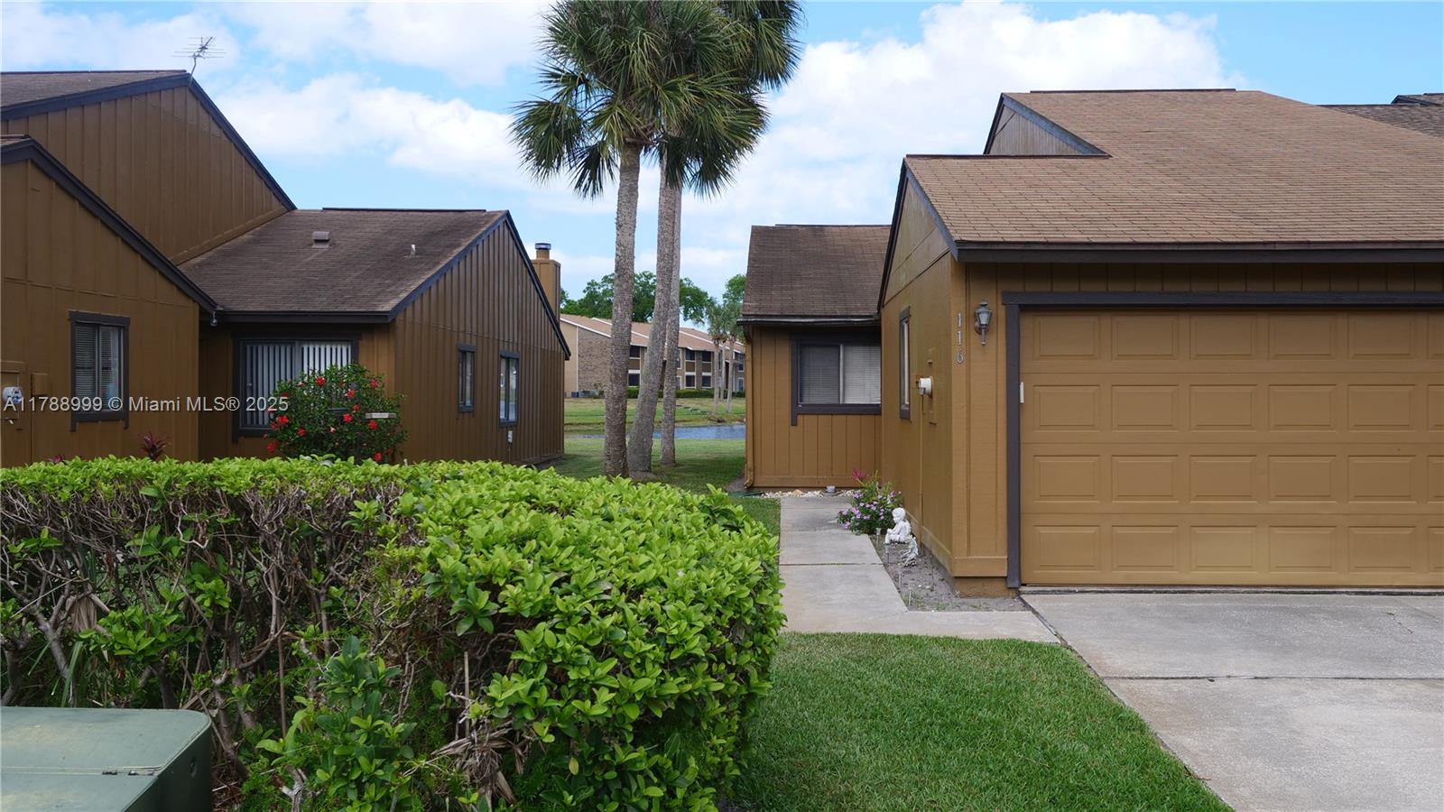 120 Lakewood Village Circle #120, Daytona Beach, Florida image 4