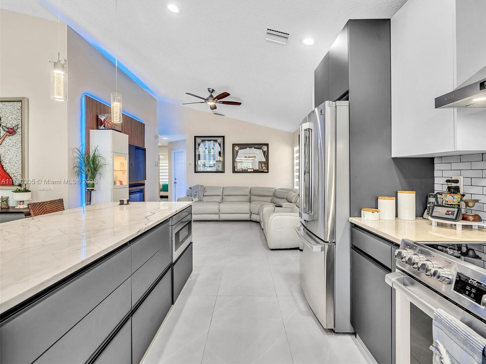 700 Sand Creek Cir, Weston, Florida image 31
