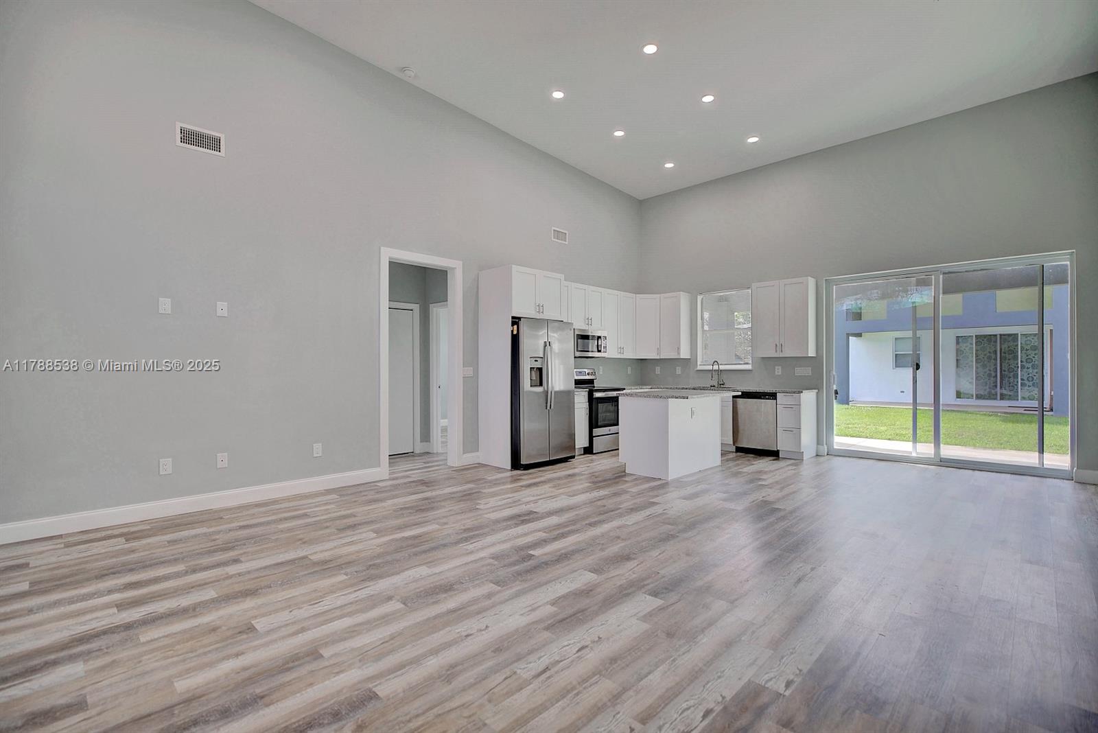 2545 N Odessa Rd, Avon Park, Florida image 12