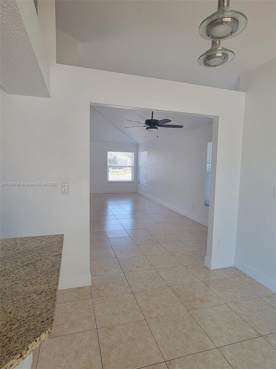 822 Diane Cir, Englewood, Florida image 10