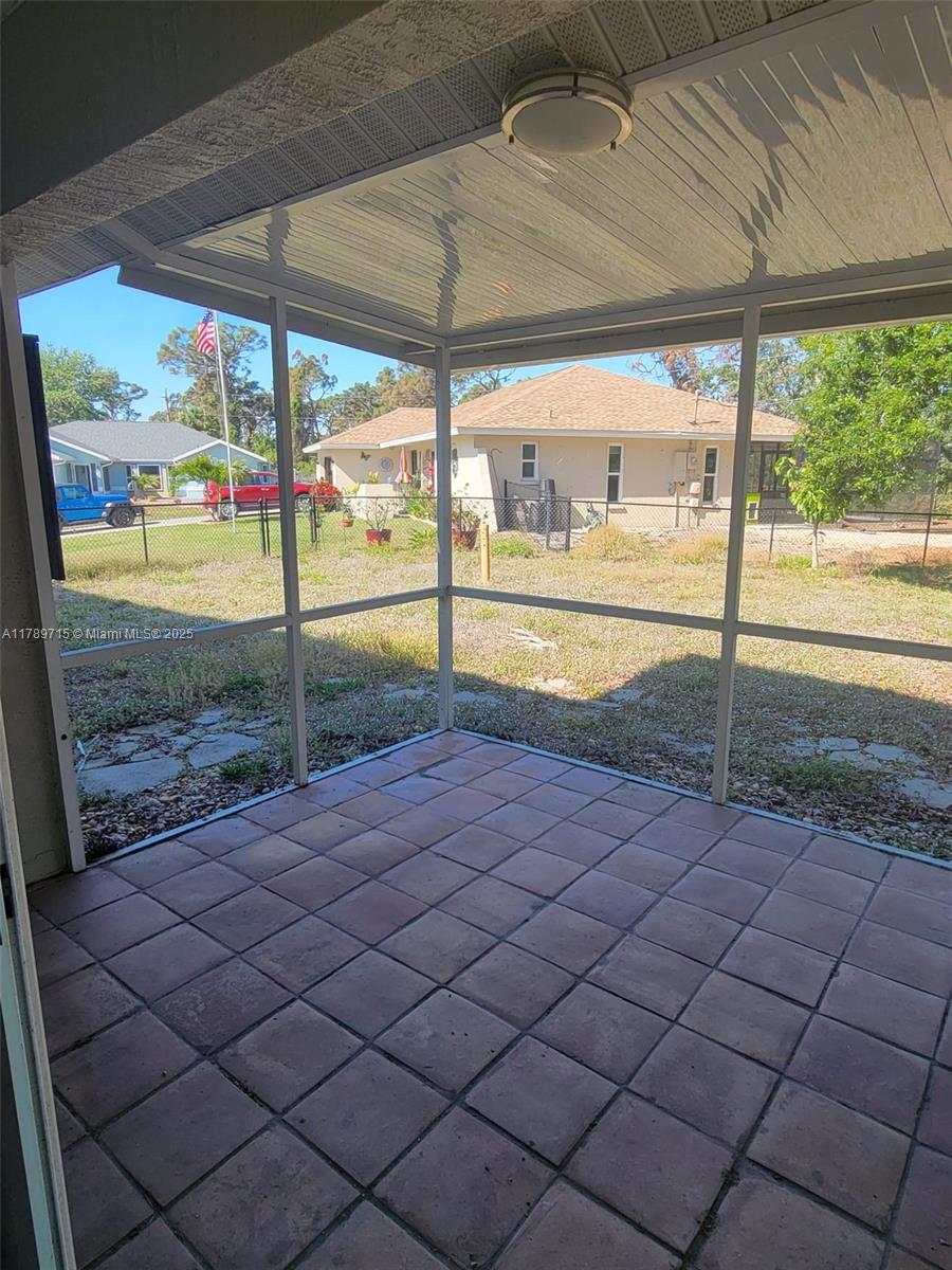 822 Diane Cir, Englewood, Florida image 9