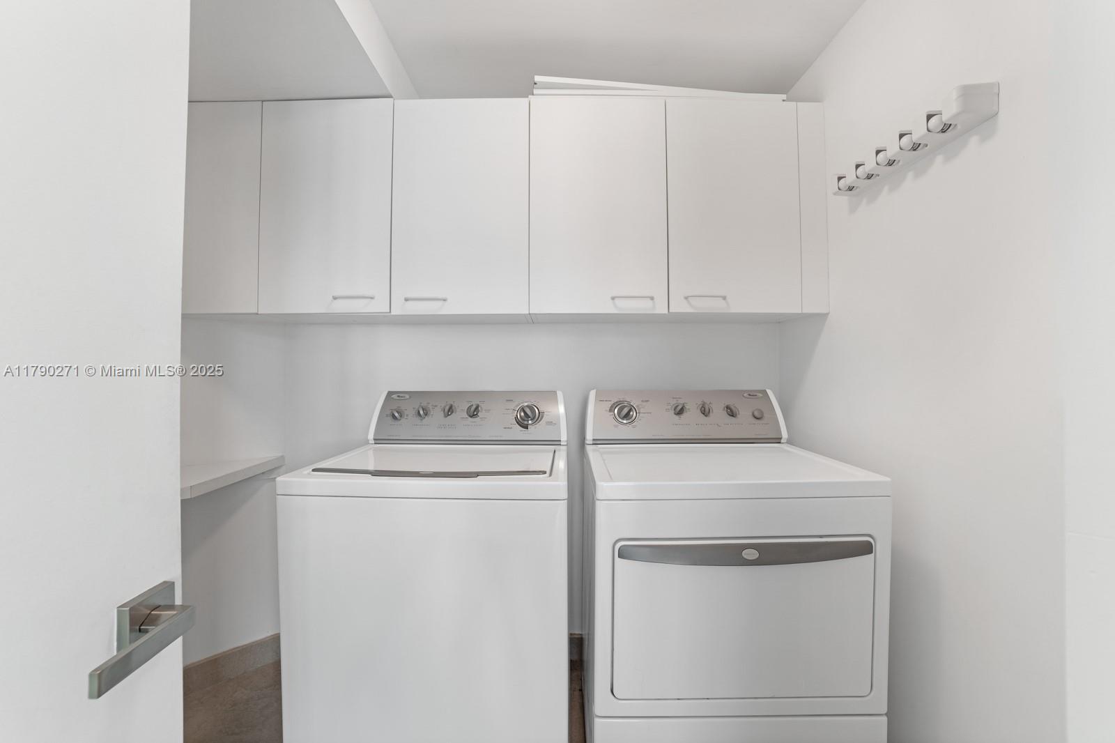 300 S Pointe Dr #405, Miami Beach, Florida image 22