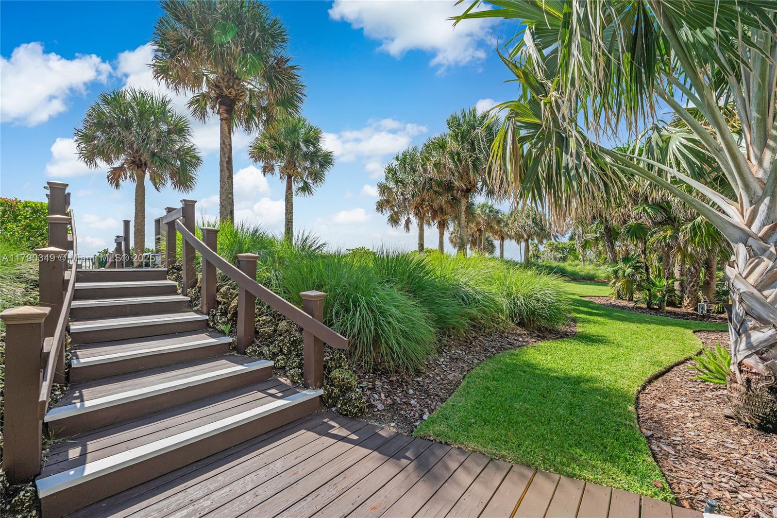 3737 Collins Ave #S-302, Miami Beach FL 33140