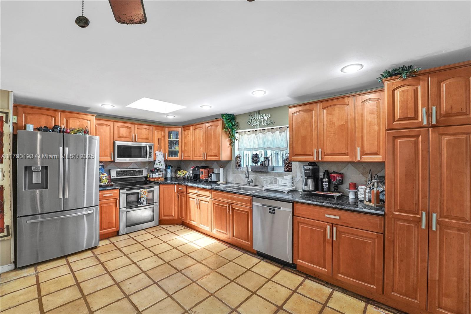 359 SW 32nd Ave, Deerfield Beach, Florida image 18