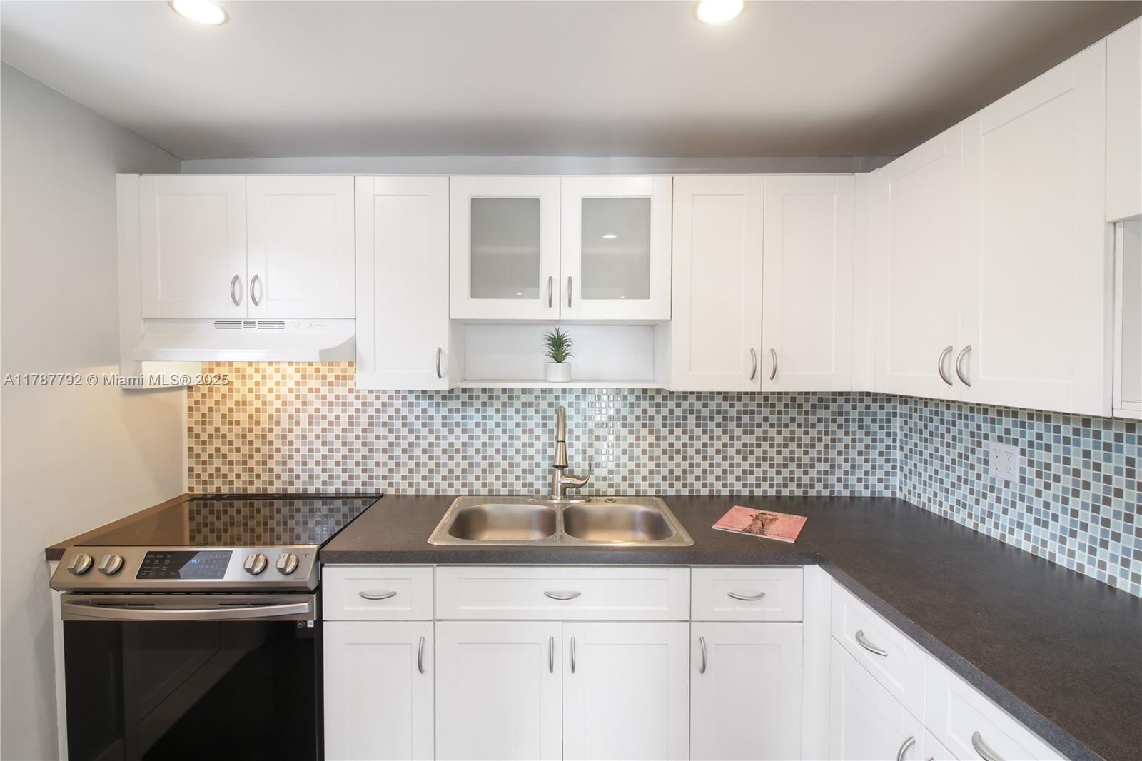 Property photo # 6