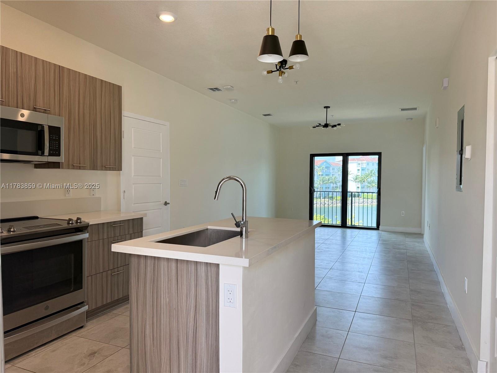 Property photo # 2