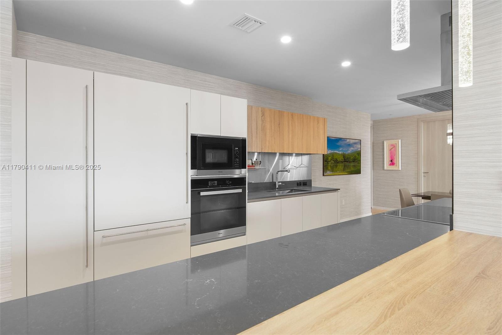 1000 Brickell Plz #PH5603, Miami FL 33131