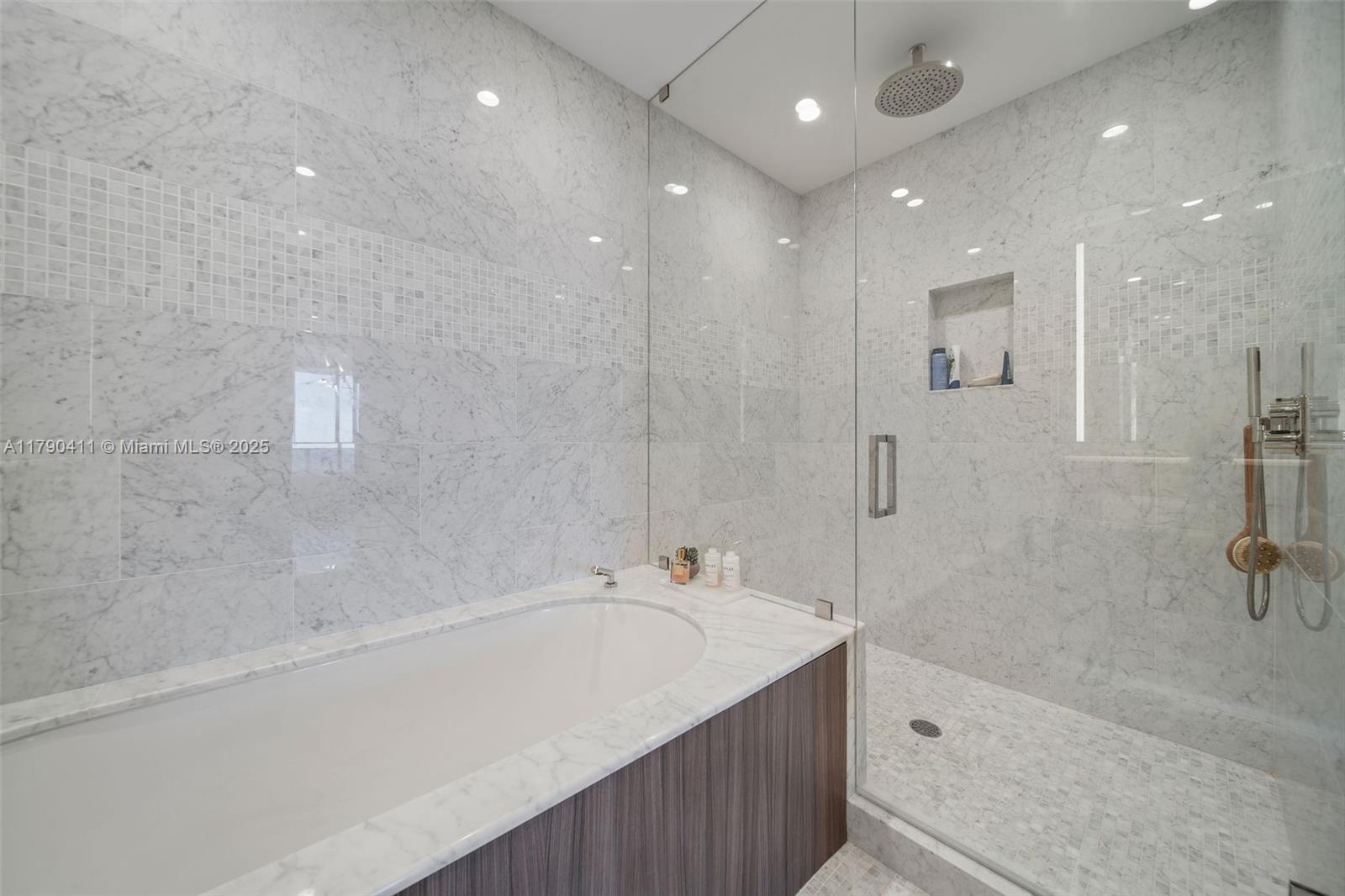 1000 Brickell Plz #PH5603, Miami FL 33131