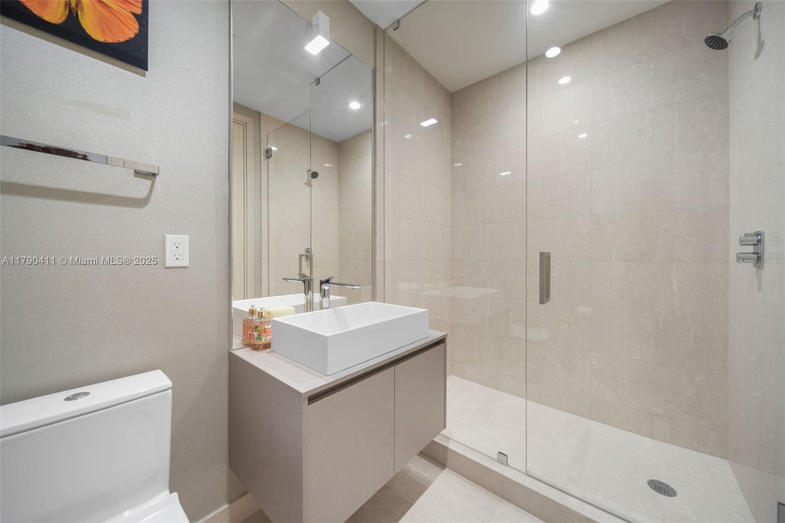1000 Brickell Plz #PH5603, Miami FL 33131