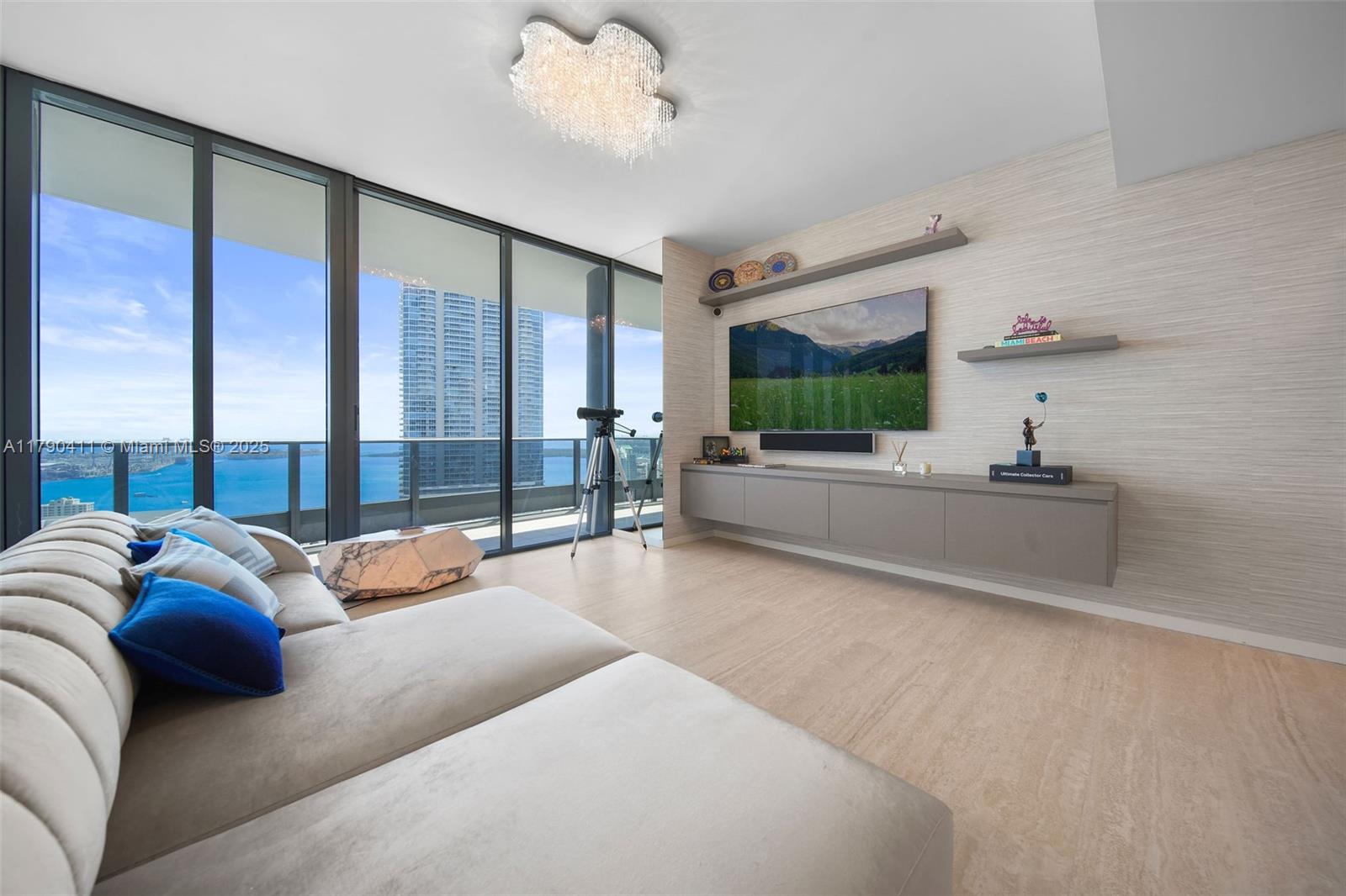 1000 Brickell Plz #PH5603, Miami FL 33131