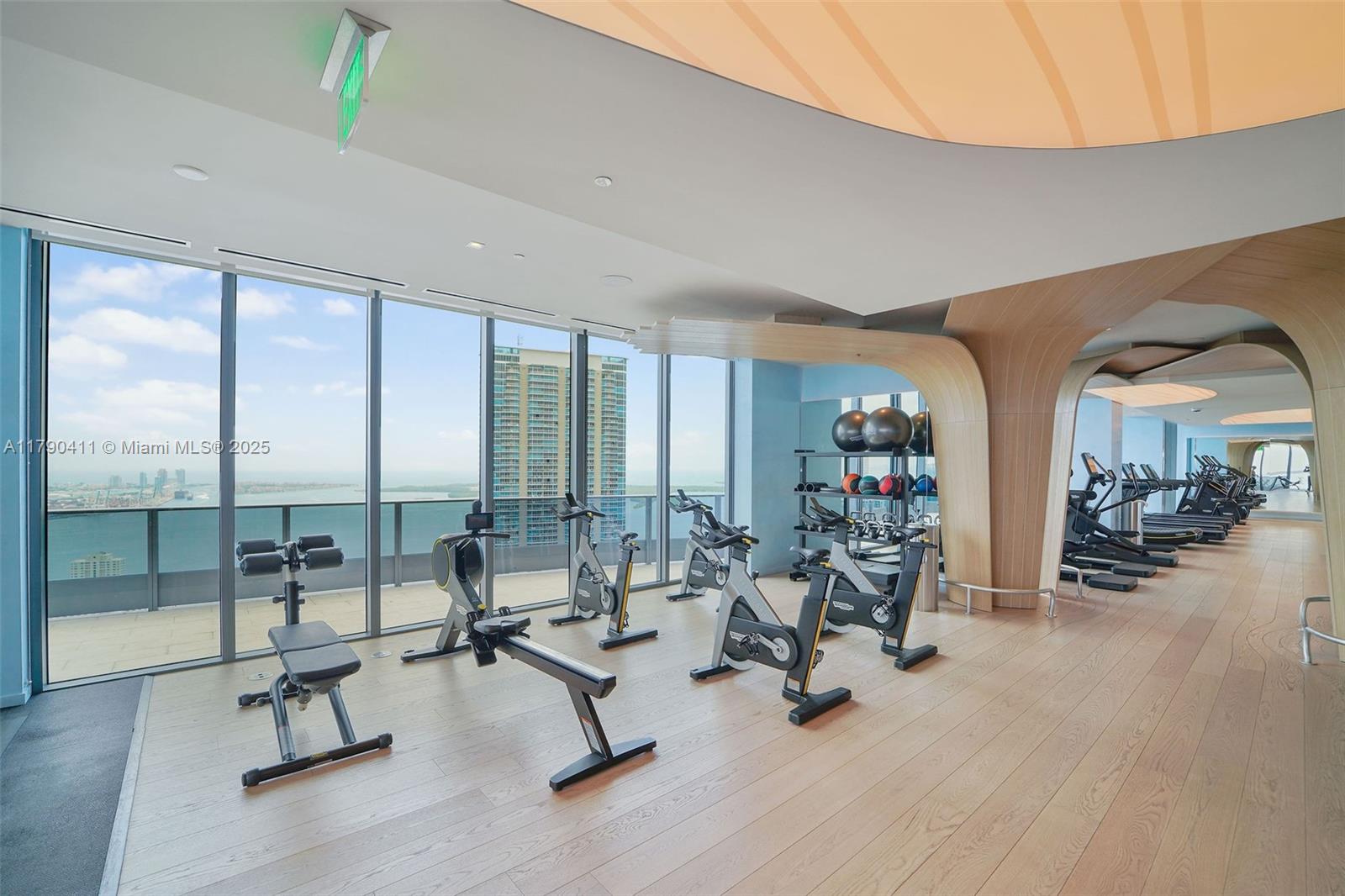 1000 Brickell Plz #PH5603, Miami FL 33131