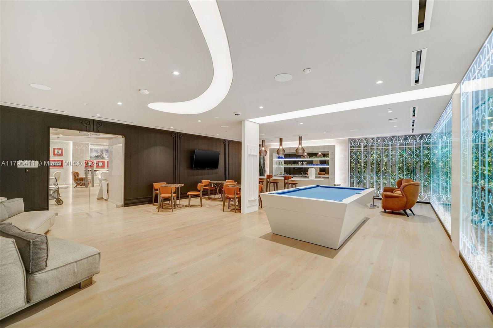 1000 Brickell Plz #PH5603, Miami FL 33131