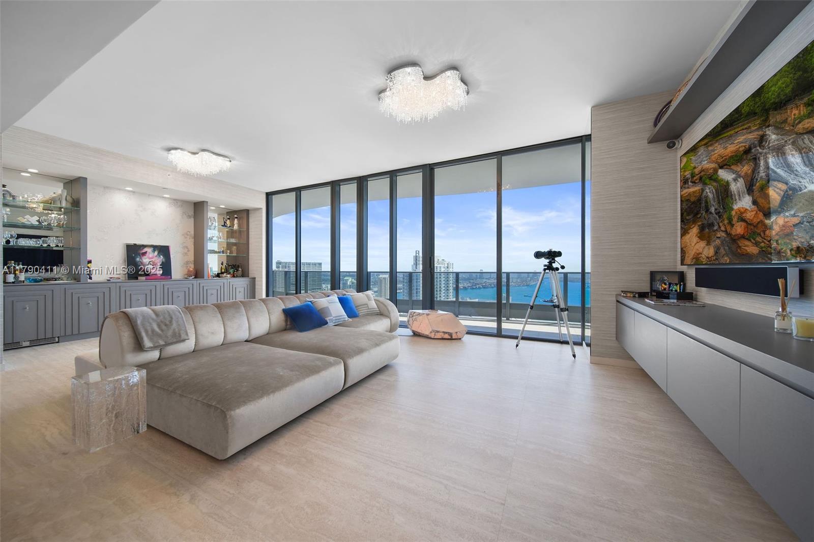 1000 Brickell Plz #PH5603, Miami FL 33131