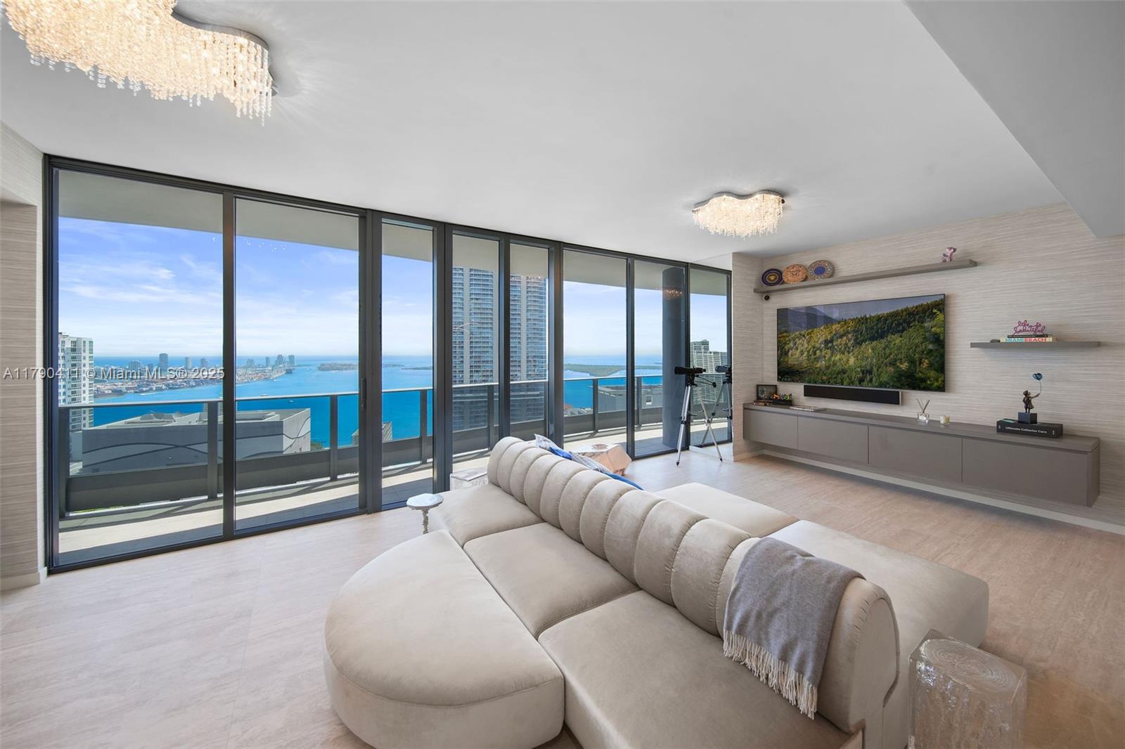 1000 Brickell Plz #PH5603, Miami FL 33131