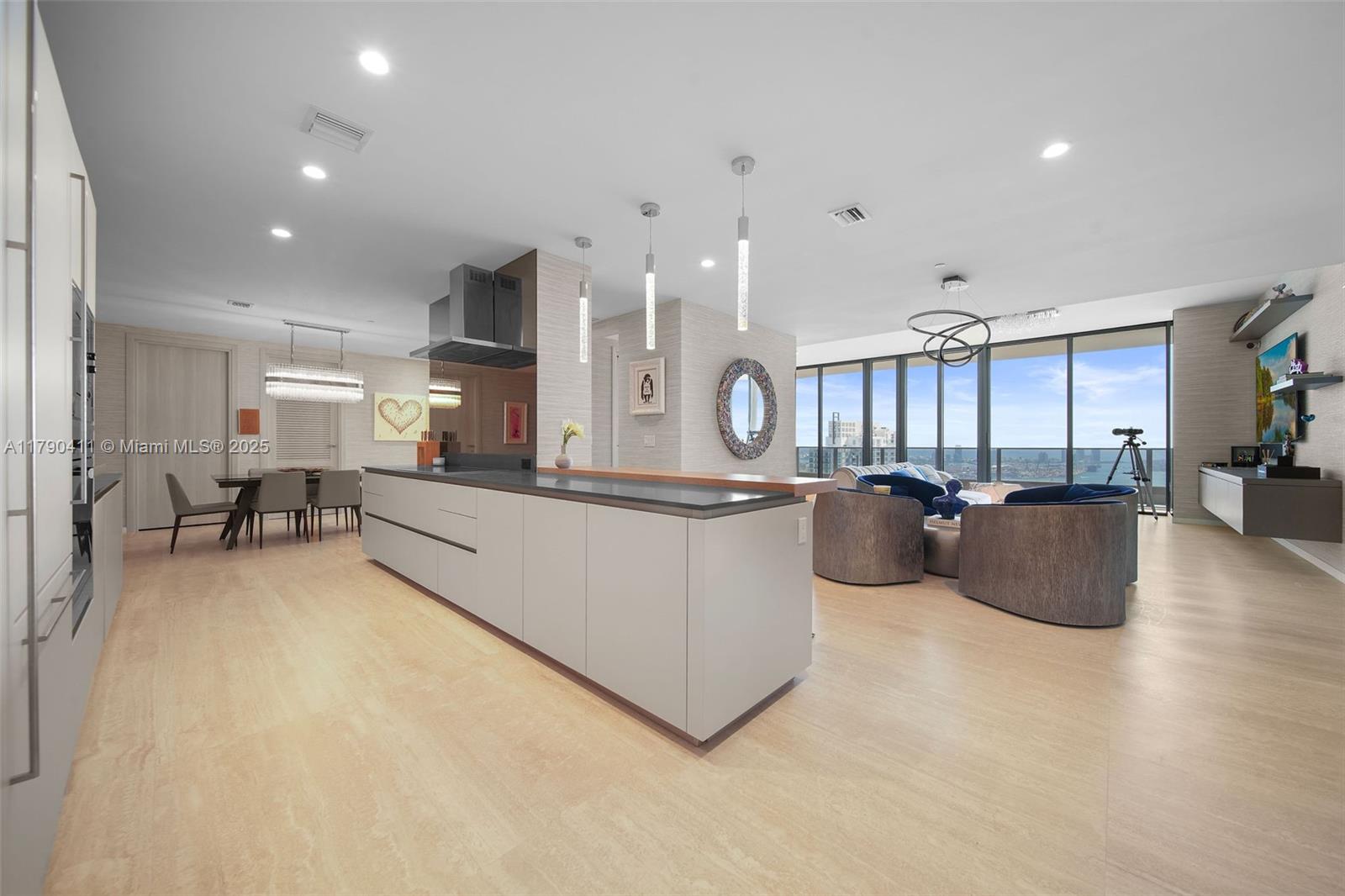 1000 Brickell Plz #PH5603, Miami FL 33131