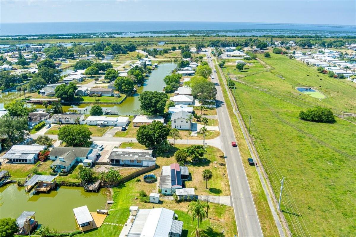 3412 SE 18th Terrace, Okeechobee, Florida image 10
