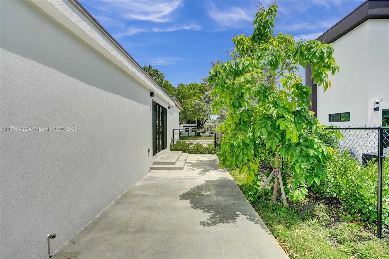 Listing Photo 38