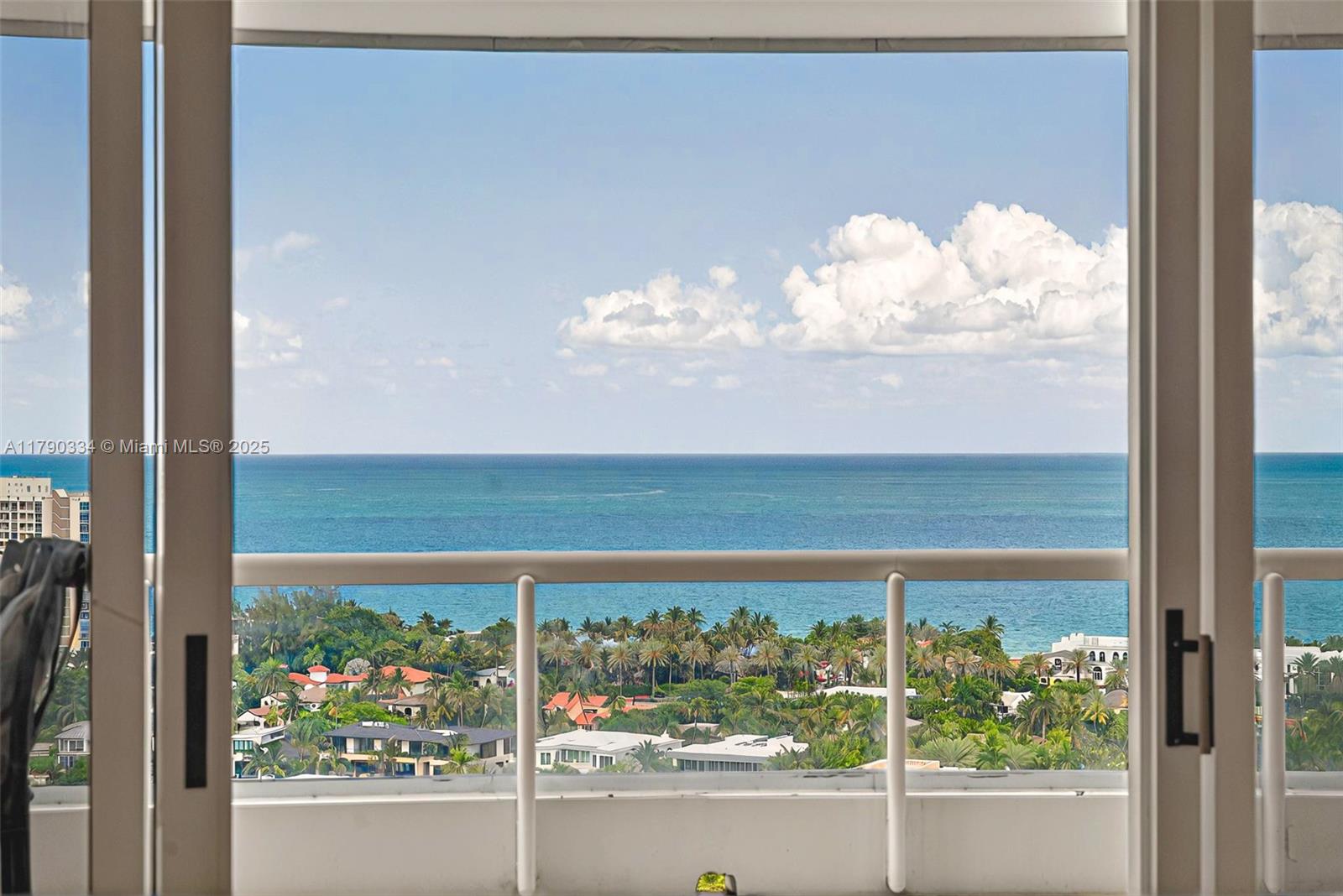 21050 Point Pl #2301, Aventura, Florida image 2