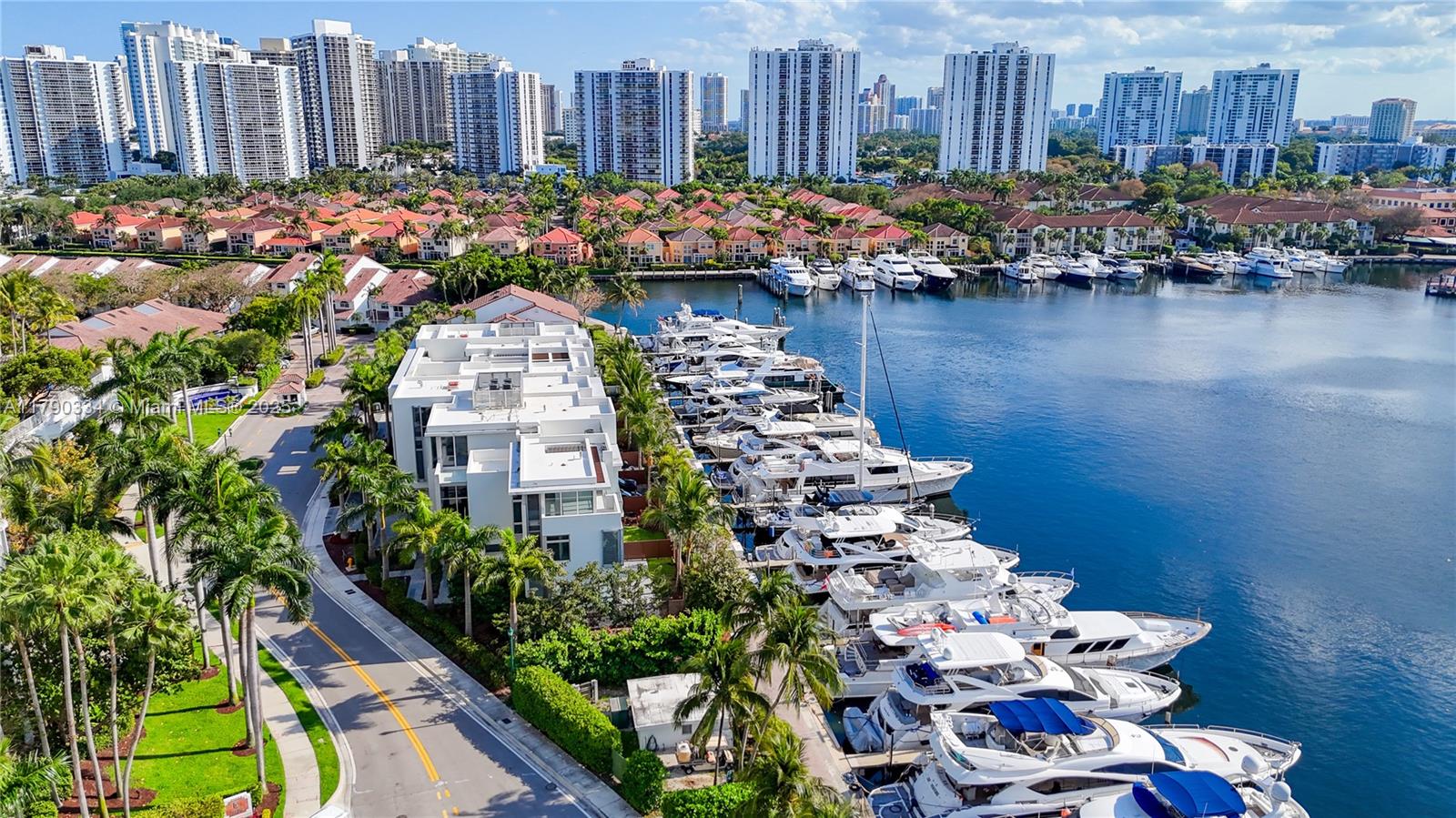 21050 Point Pl #2301, Aventura, Florida image 31