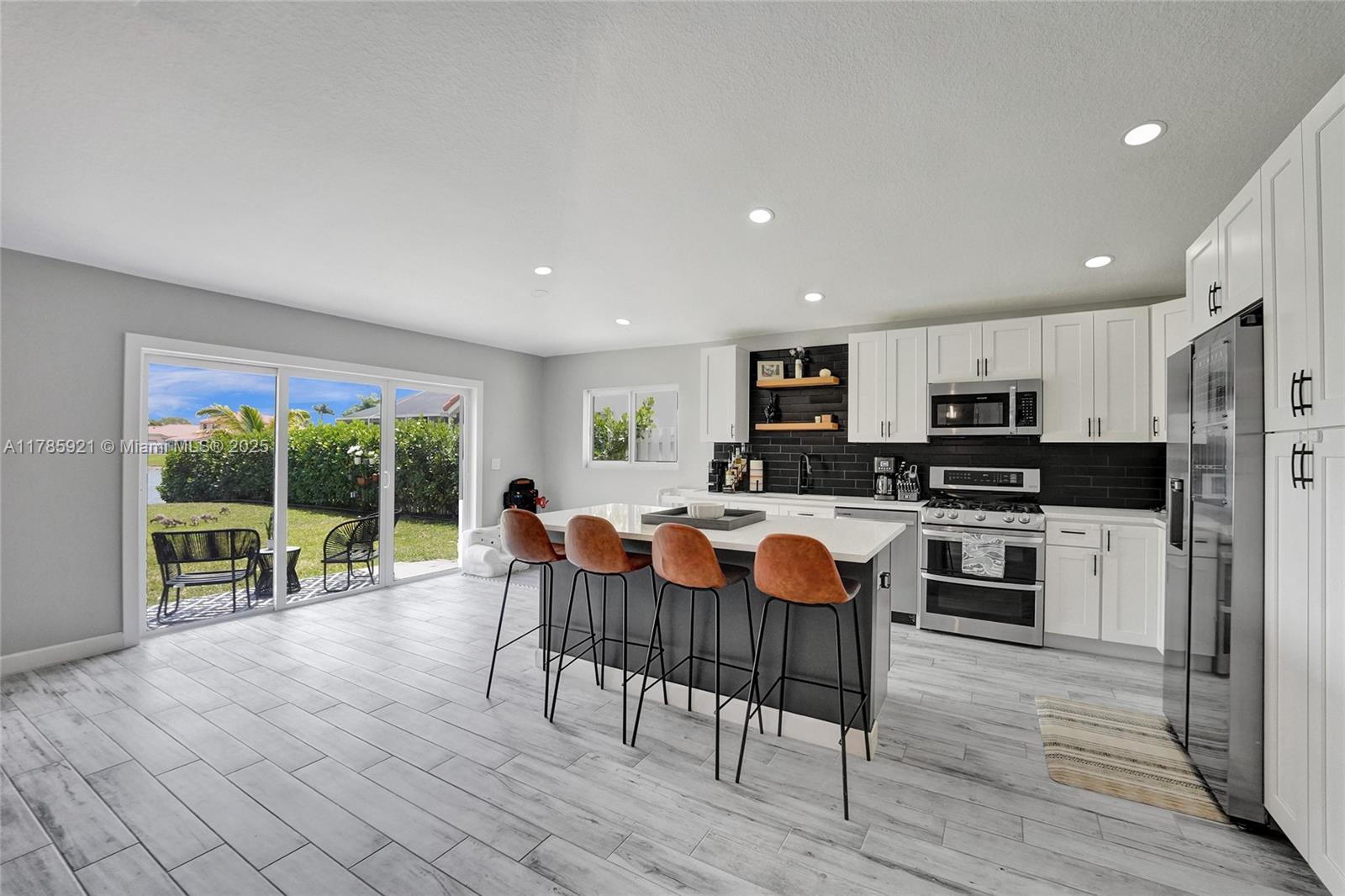 13460 NW 6th Dr, Plantation, Florida image 9