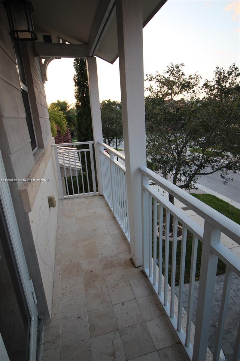 10564 NW 70th Ln, Doral, Florida image 23