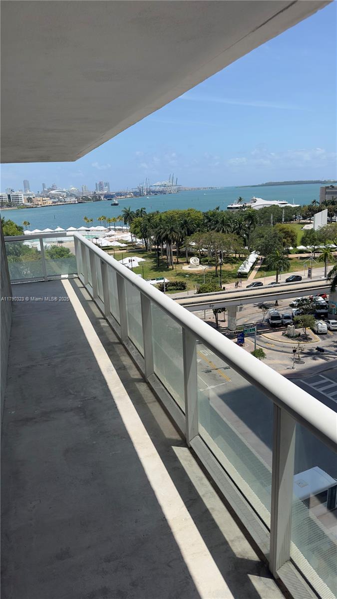 Listing Photo 10